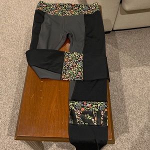 ASICS Liberty print running tight - M